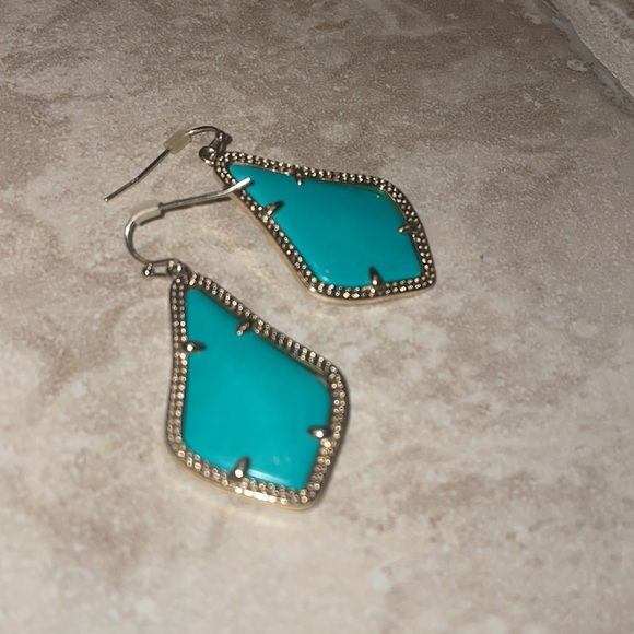 Kendra Scott Alex Gold Drop Earrings in Teal - Picture 2 of 8